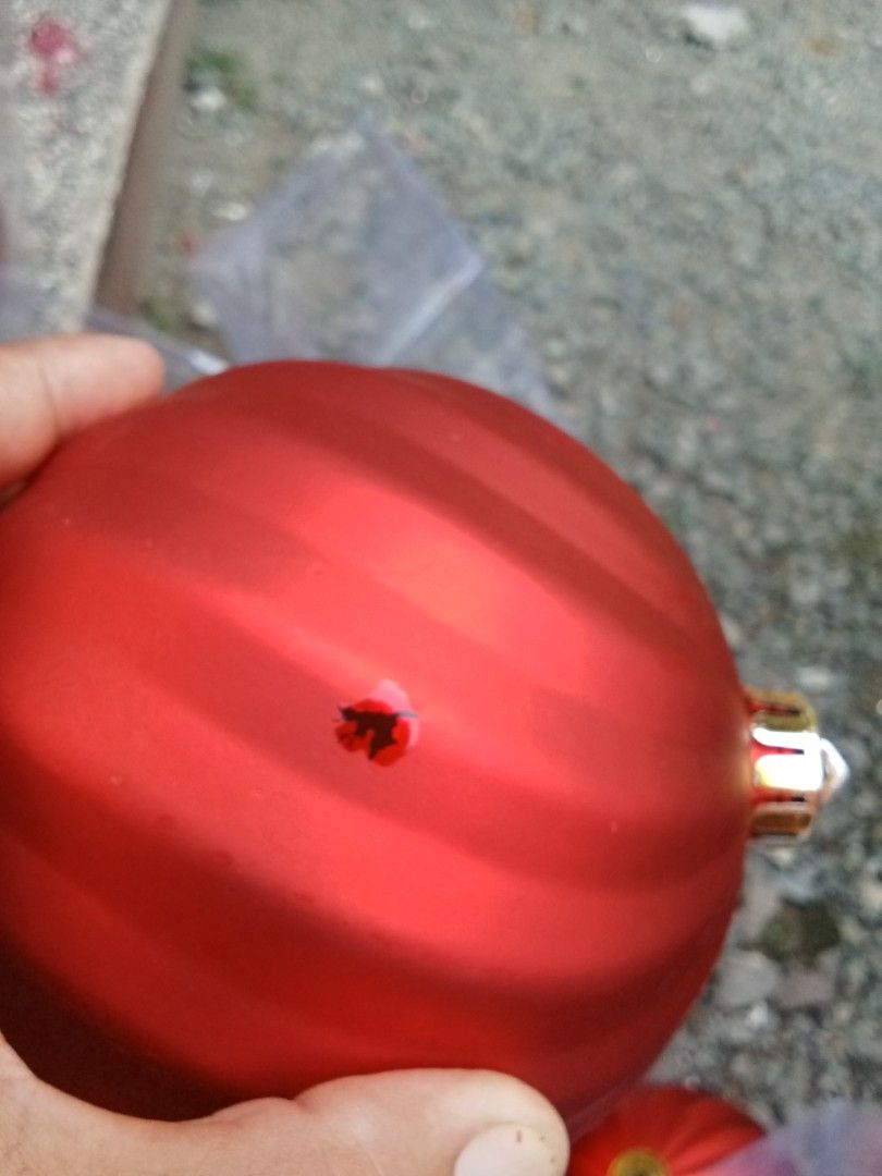 Take all 20 pcs. Red Balls (Category: Other Home Decor) located in Rizal. Submitted by ellengreen18 (Listing ID 1469463020, Image 2). Description: 16" round,Take all 20 pcs. w/minimal scratches Pwede baliktarin n lang para hindi makita MOP: Gcash only Sf for buyer's account Deliver thru Lalamove,Grab or JNT.