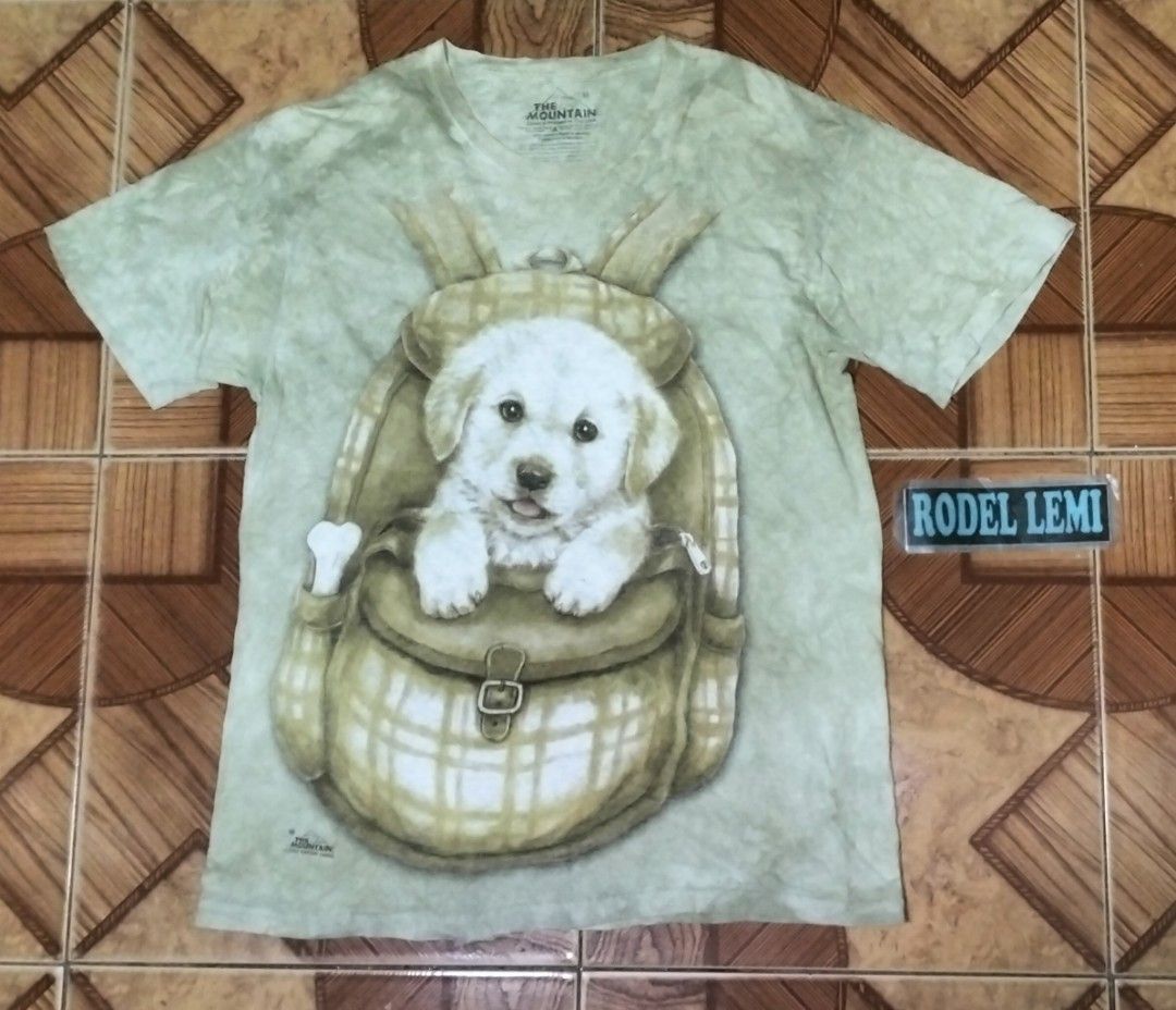 The mountain (Category: Tshirts & Polo Shirts ) located in Bulacan. Submitted by ryldeal030912 (Listing ID 1469517386, Image 1). Description: excellent condition medium 21" width 29" lenght.