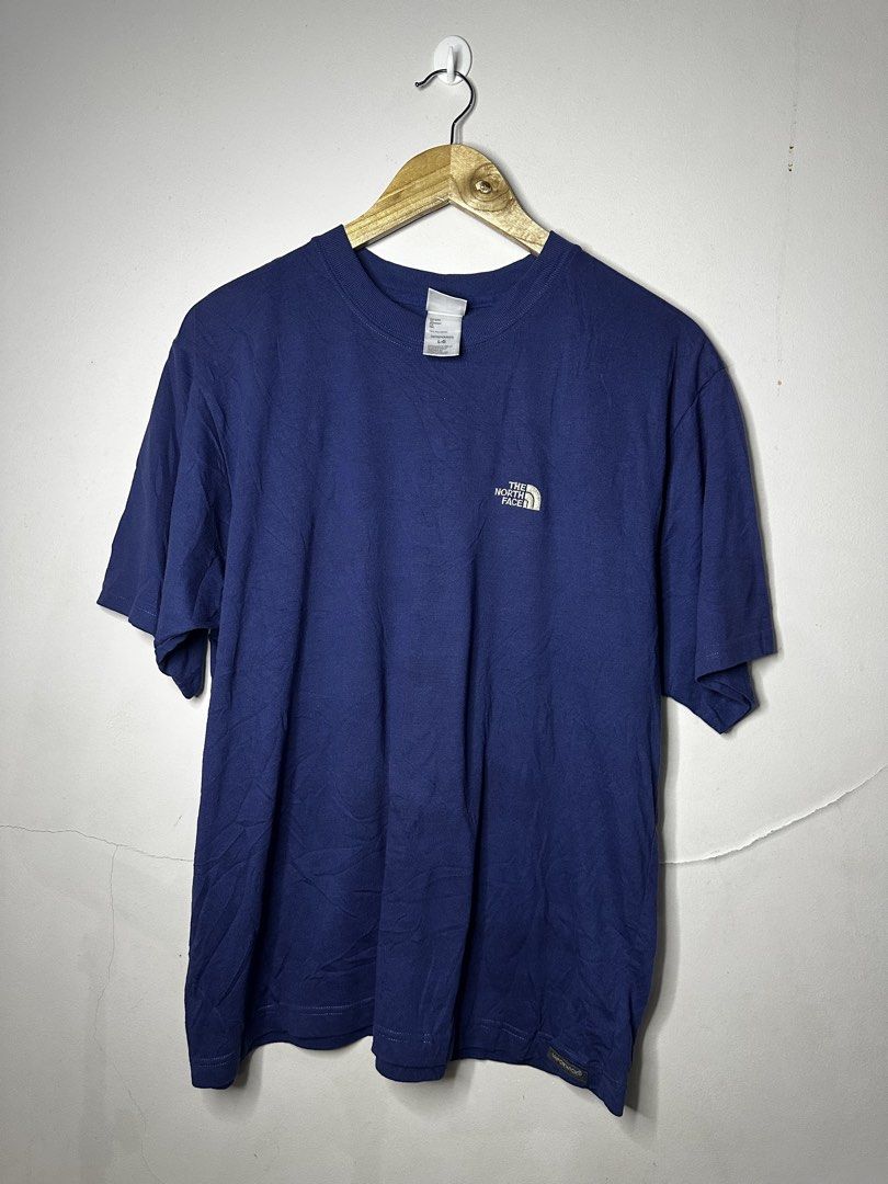 THE NORTH FACE (Category: Tshirts & Polo Shirts ) located in Molave. Submitted by thriftmate13 (Listing ID 1469477494, Image 1). Description: .