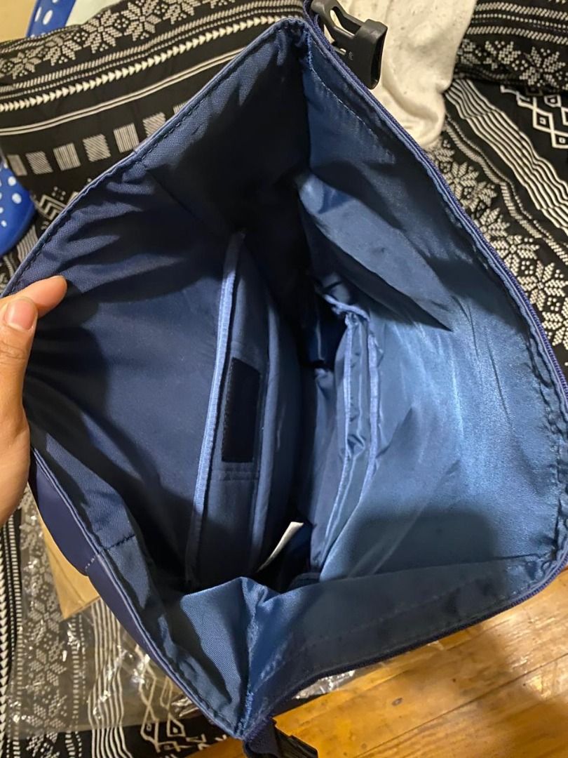 The North Face (Category: Backpacks) located in Caloocan City. Submitted by strawberry-pie (Listing ID 1469571485, Image 3). Description: -Brandnew and authentic The North Face backpack -Selling it since I dont need it (it was a gift from my sister, she bought it from Spain).