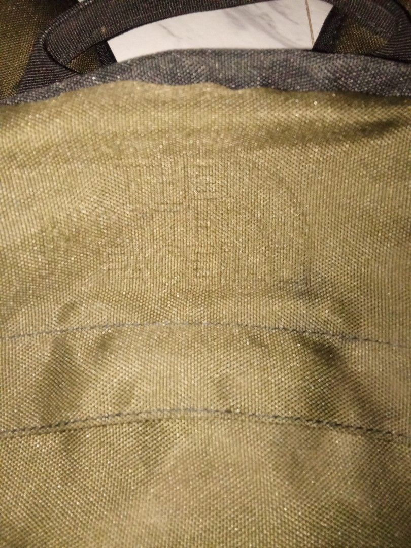 The North Face Army Green Black Backpack Original (Category: Backpacks) located in Manila. Submitted by christoph17 (Listing ID 1469543578, Image 2). Description: good condition original sign of use.
