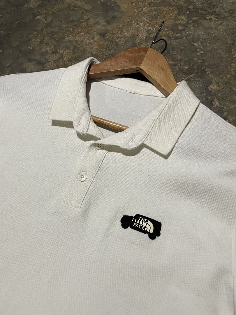 The North Face Polo Shirt (Category: Activewear) located in Munoz. Submitted by bb_jimbo0 (Listing ID 1469556633, Image 2). Description: In good condition No issue.