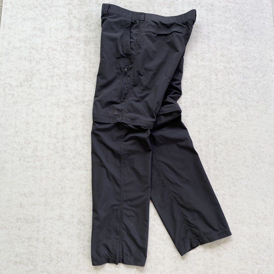 The North Face Waterproof Convertible Pants (Category: Activewear) located in Manila. Submitted by thrift3006 (Listing ID 1469500451, Image 2). Description: The North Face Convertible Trek Pants - Waterproof Size 38-40w 42L Good as new condition ₱2k freeship🏷️ Loc baliwag bulacan 📍 Pm 📩.
