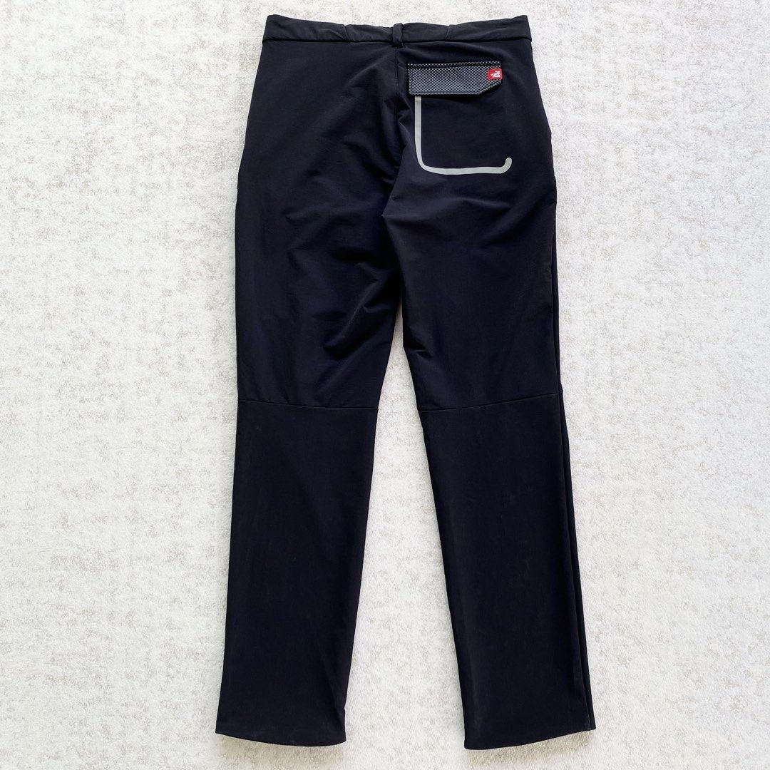 The North Face Waterproof Hiking Pants (Category: Activewear) located in Manila. Submitted by thrift3006 (Listing ID 1469500812, Image 3). Description: The North Face Hiking Pants Black - Waterproof Size 30-32w 41L Excellent condition ₱1,680+sf only🏷️ Loc baliwag bulacan 📍 Pm 📩.