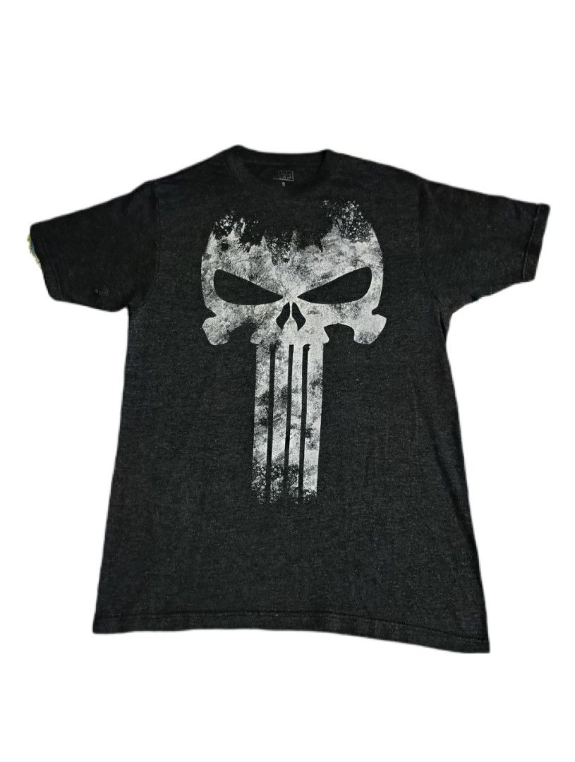 THE PUNISHER DISTRESSED T-SHIRT (Category: Activewear) located in Mandaue City. Submitted by gusstboy21 (Listing ID 1469508287, Image 1). Description: MARVEL COMICS ISSUE : 4TH SLIDES ONLY S ON N-TAG DIMES : W34 L26 MOP : GCASH MOD : JNT LOC : CEBU, PH + SF.