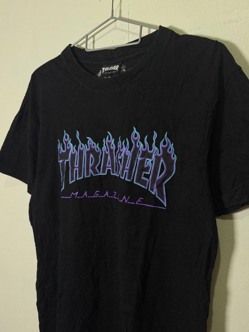 Thrasher Magazine Flame Logo Black T-Shirt (Category: Tshirts & Polo Shirts ) located in Maragusan (San Mariano). Submitted by dripdrops_ddo (Listing ID 1469553521, Image 2). Description: 🏷️THRASHER Dimes: 17.5W x 26L Size: S Color rate:9/10 In good condition.