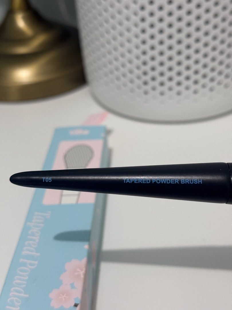 Tillo T05 Tapered Powder Brush (Category: Makeup) located in Bulacan. Submitted by annesandiego (Listing ID 1469557771, Image 2). Description: used for a few times with colourette bake base washed already loc: sta. maria, bulacan.