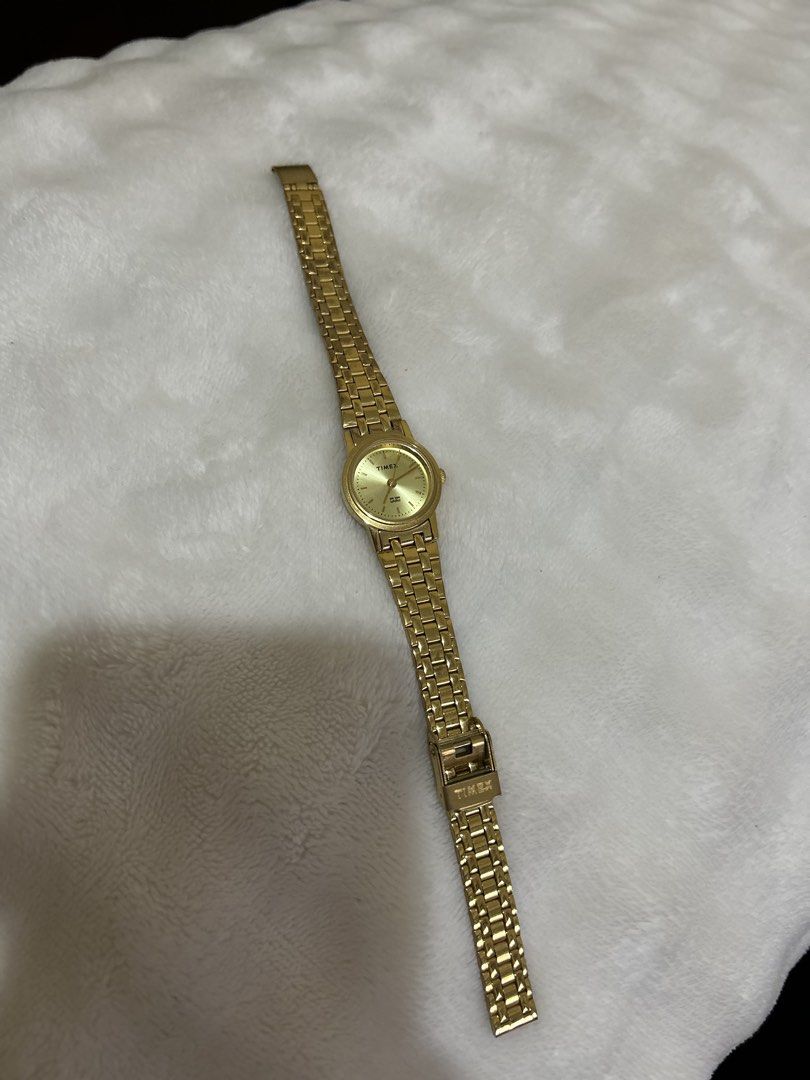 Timex Gold Watch (Category: Women's Watches) located in Mataasnakahoy. Submitted by monoky (Listing ID 1469570517, Image 3). Description: ⌚✨ **FOR SALE: TIMEX AB SERIES ANALOG WATCH** ✨⌚ 🤍 Classic, elegant, and perfect for everyday wear or dressing up your outfit! ♡ **Brand:** Timex ♡ **Collection:** AB Series ♡ **Type:** Analog Quartz Watch 🔎 **CONDITION** - Second-hand item - Good as new - Fully working 💸 **PRICE: ₱1,500** 📦 **INCLUSIONS:**