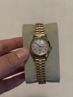 (Category: ) located in . Submitted by preloved_bycarla (Listing ID 1469470402, Image 1). Description: .