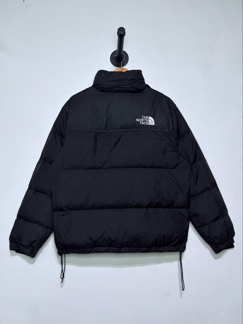 TNF JACKET (Category: Coats, Jackets and Outerwear) located in Manila. Submitted by luckyfire.8cd6d4 (Listing ID 1469495483, Image 2). Description: FOR SALE UKAY JACKETS / PULLOVER The North Face 1996 Retro Nuptse Jacket (TNF BLACK) Size: L Dimention: 24x26 Condition: Excellent Color rate: 10/10 ₱2499 + SF MOP: Online Payment / Bank Transfer ❌STRICTLY NO COD *DISCLAIMER: Please note that this is an Ukay Items, colors may vary depends on lighting.