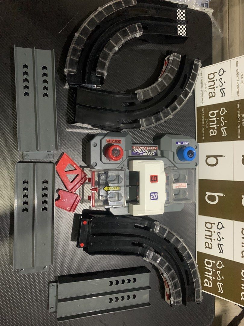 Tomica Speedway - Go Go Accel Circuit (Category: Kids Toys) located in Carmona. Submitted by bihira (Listing ID 1469452783, Image 1). Description: Tomica Speedway - Go Go Accel Circuit - WYSIWYG - As is - Missing 1 pc Curved track - Tested working -Good for custom tracks / DIY / Parts.
