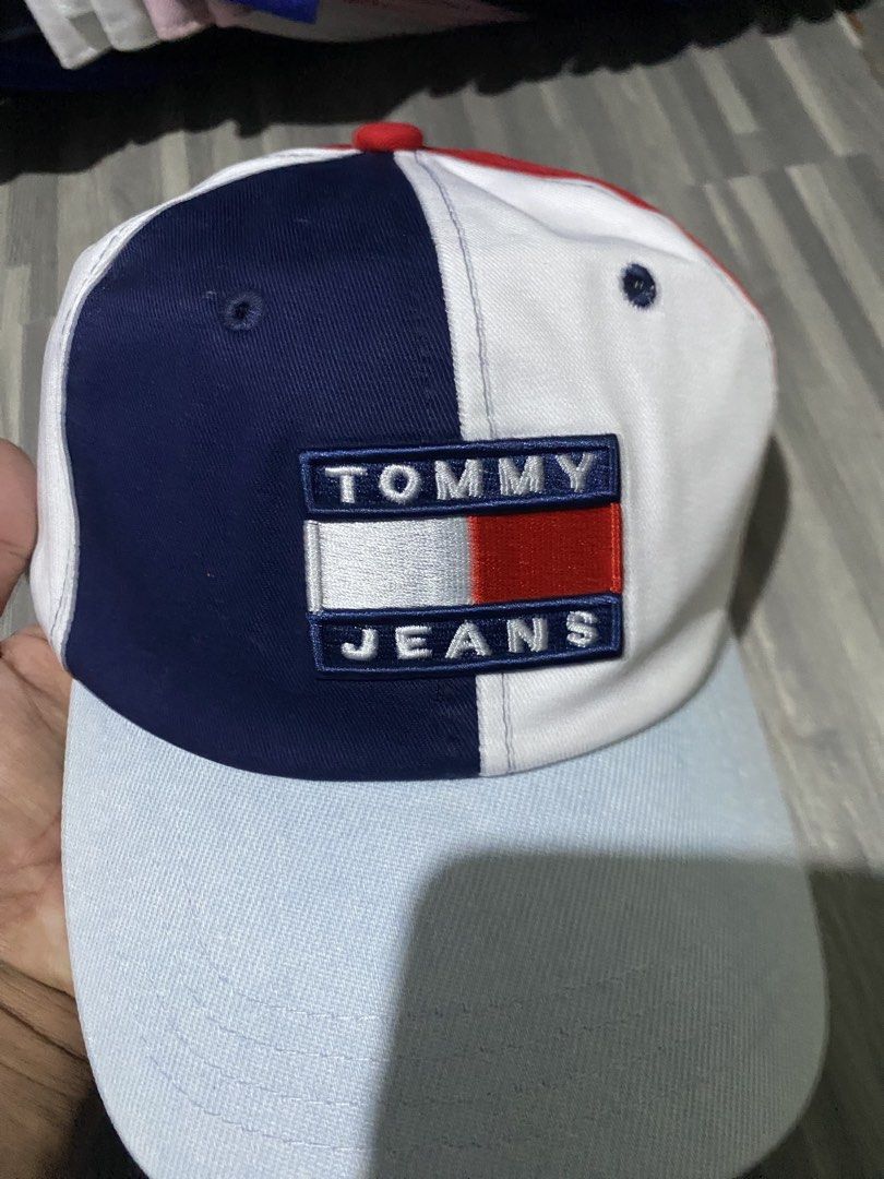 Tommy Hilfiger big logo Tritone dadhat (Category: Caps & Hats) located in Manila. Submitted by ownywest833 (Listing ID 1469396187, Image 2). Description: brandnew.