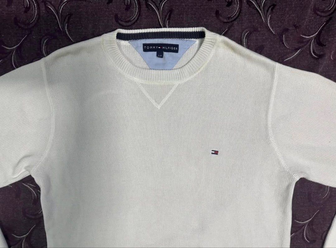 Tommy Hilfiger White Crewneck Sweater (Category: Coats, Jackets and Outerwear) located in Silang. Submitted by ws.thrift (Listing ID 1469571693, Image 3). Description: Tommy Hilfiger Crewneck Sweater Cream / White Size and Dimensions ⬇️ Size Tag: S/P Length: 27 Width: 20 Condition: 9/10 Color rate: 9.5/10 Issue(s): Needs wash Price: ₱1,349 PLEASE READ BEFORE ORDERING • COLOR MAY VARY DUE TO LIGHTING • PAYMENT FIRST — NO COD • LALAMOVE AND J&T ONL