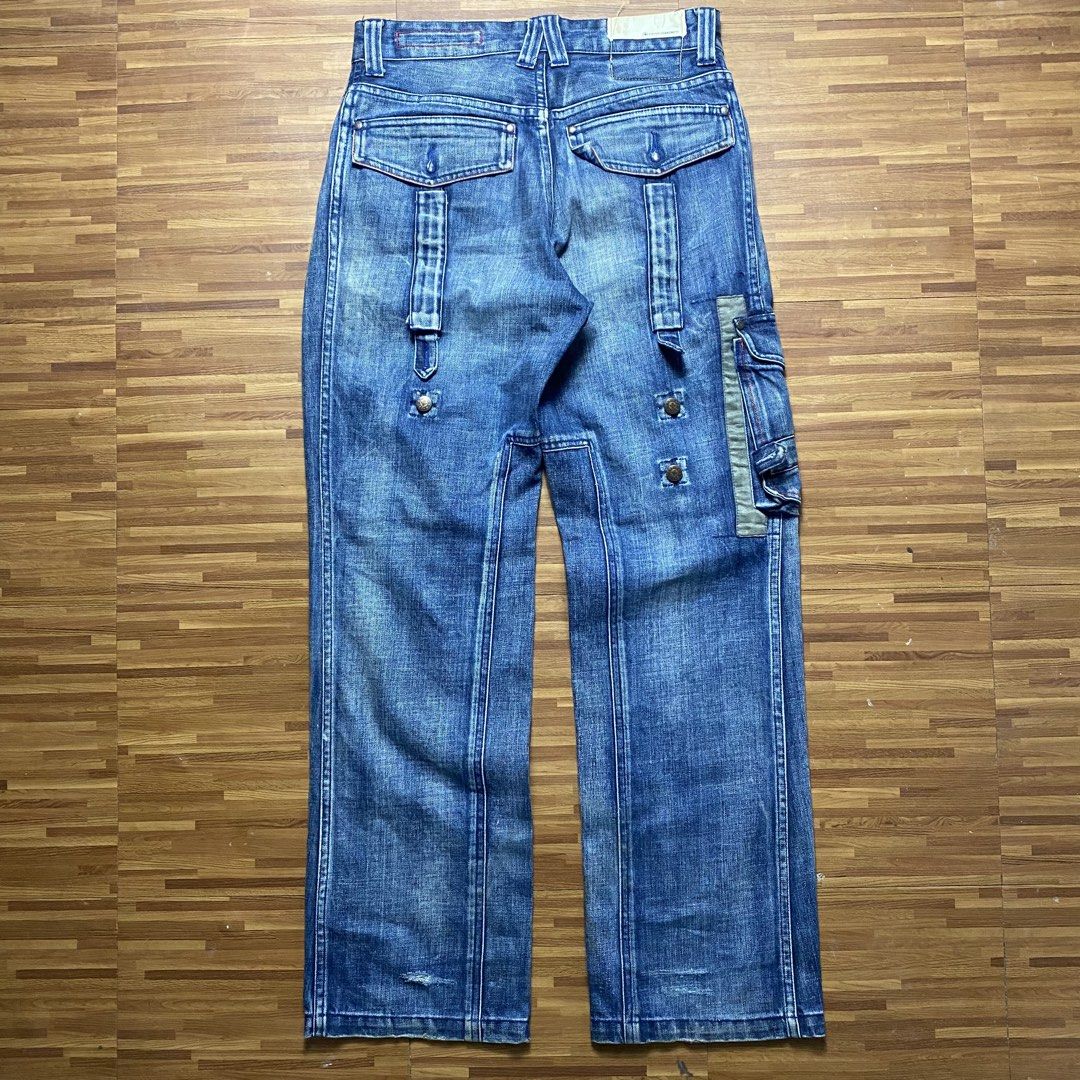 Tough jeans smith baggy pants (Category: Jeans) located in Quezon City. Submitted by semantaryrave (Listing ID 1469546425, Image 2). Description: T0ugh jeans smith pants Size- 32 Waist- 32 Length- 43 Thigh- 11 Hem- 9.5 Good Conditions No issue .