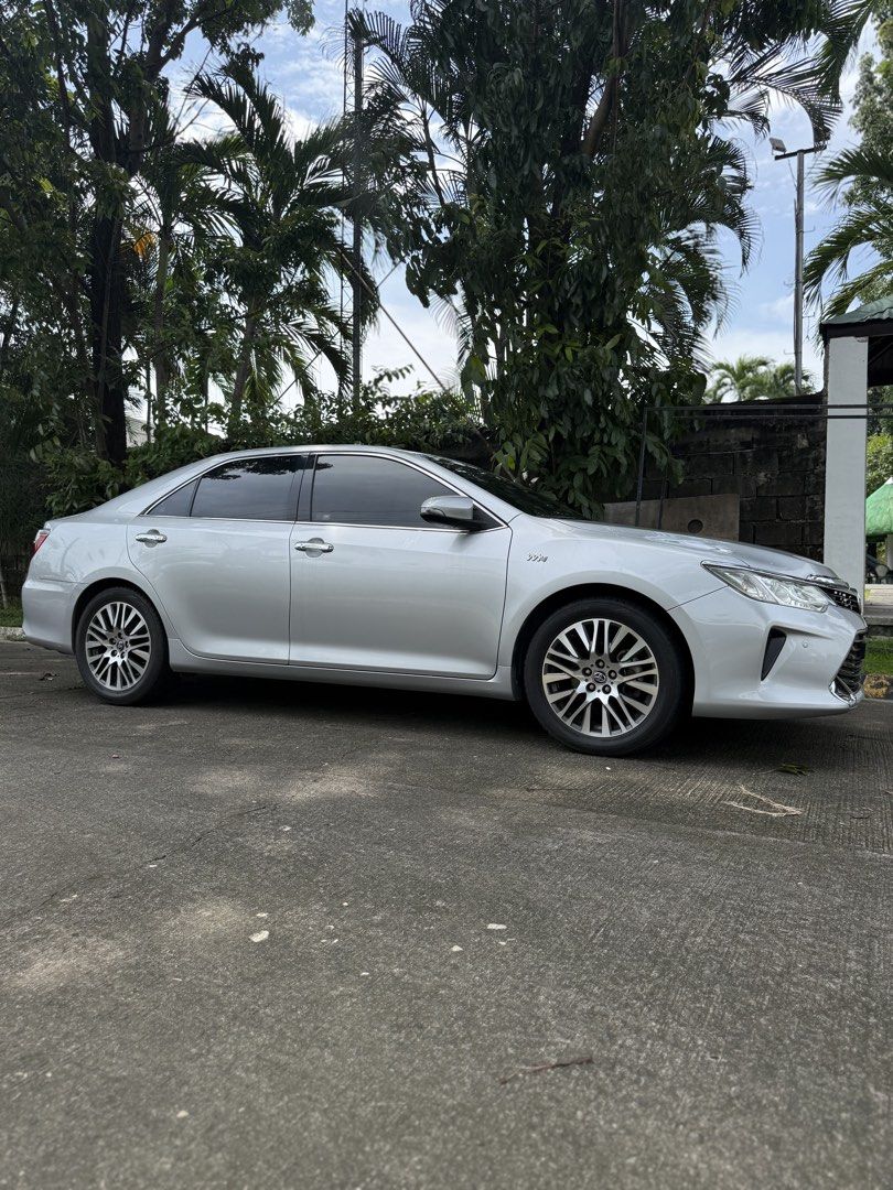 Toyota Camry 2.5 (A) (Category: Used Cars) located in Angeles City. Submitted by adeclutters__ (Listing ID 1469534570, Image 3). Description: 738,000 negotiable upon viewing 2017 Toyota Camry 2.5 V 41,000+ mileage Well kept in pristine condition First Owned Top of the Line Variant Push to Start/Stop Engine 3-Zone Automatic Climate Control Multifunction Steering Wheel Cruise Control Power Seats Financing available ✅ Call us at 0917 185 2316 Or sen
