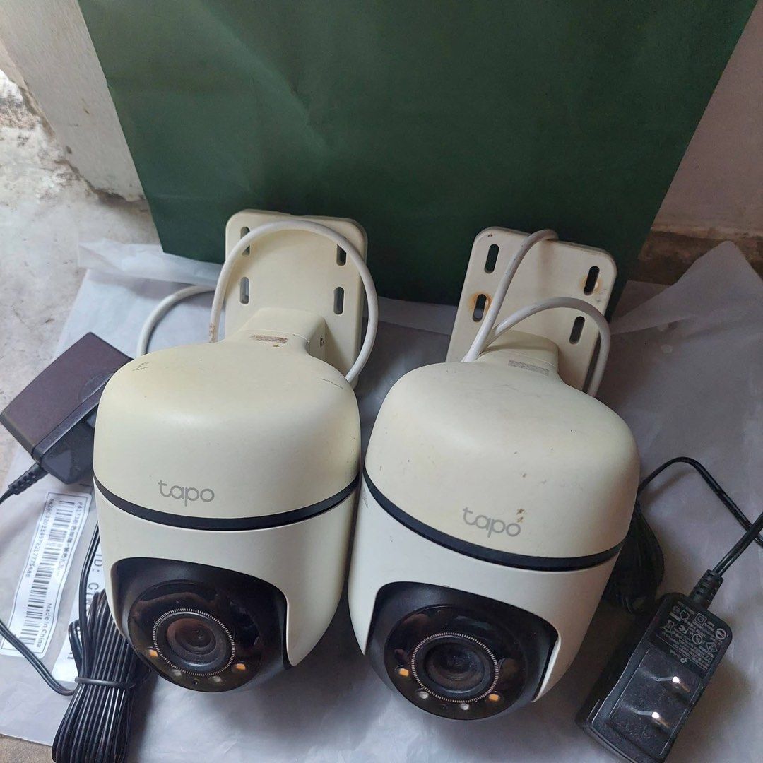 TP-Link Tapo Outdoor Pan Tilt Security Camera Duo (Category: Security Systems & CCTV Cameras) located in Manila. Submitted by kennneth1121 (Listing ID 1469405506, Image 1). Description: Tapo c500 1200 pag take all pag isa kukunin 700 - Bundle includes 2 Tapo outdoor security cameras - Features pan and tilt design with built-in spotlights and lenses - Comes complete with power adapters and attached mounting brackets - Plug and play, power plugs in