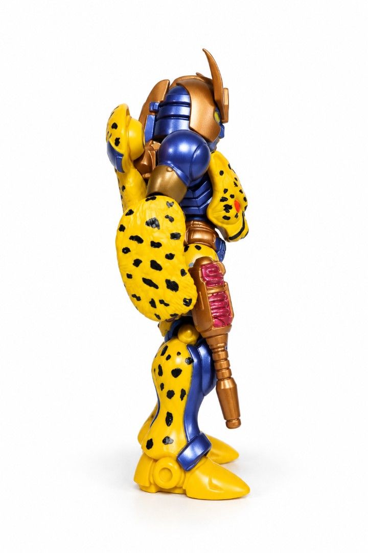 Transformers Beast Wars Toytour SD Cheetor Blind Box Figure (Category: Action & Battle Toys) located in Pasig City. Submitted by swipeandpicks (Listing ID 1469528095, Image 3). Description: •Character: Cheetor (Maximal) • Brand/Manufacturer: Toytour • Style: Super-Deformed (SD) Chibi / Blind Box Series • Material: Premium Painted PVC / ABS Plastic • Color Palette: Screen-accurate metallic blue/purple, metallic gold, vibrant cheetah yellow with bl