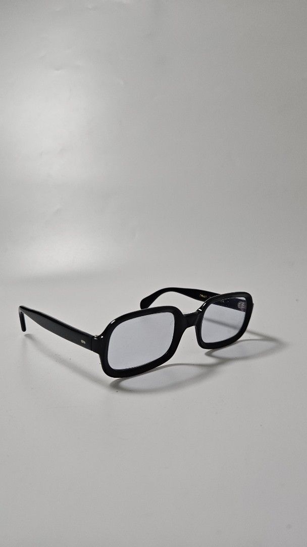 Trend Sutil Frame Italy Eyewear Black (Category: Sunglasses & Eyewear) located in Alfonso. Submitted by jbcamet (Listing ID 1469516589, Image 1). Description: - Brand/Model: Trend Sutil optical frames - Origin: Made in Italy - Material & Style: Chunky square silhouette with a classic black acetate finish - Details: Temples stamped with model details in elegant gold foil - Build: Sturdy hinges and solid construction for daily wear - Lenses: Prescr