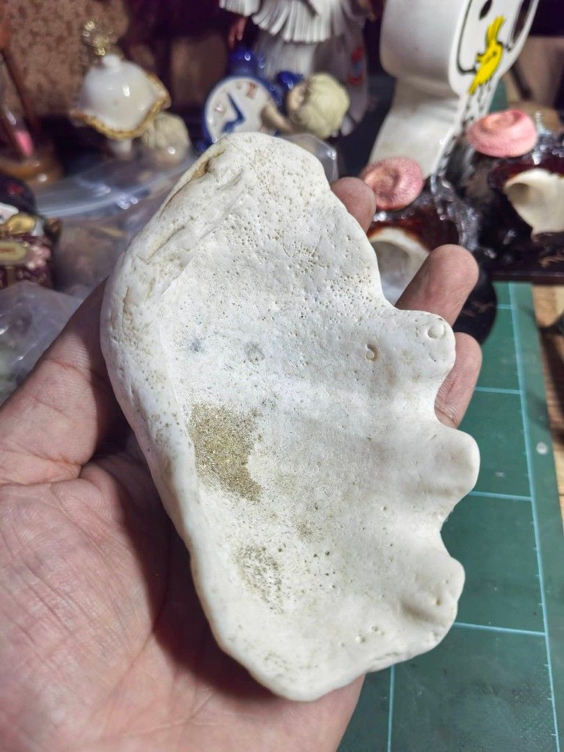 Trinket Holder - Ceramic (Category: Vases & Decorative Bowls) located in Cebu City. Submitted by dudes_villanueva (Listing ID 1469434458, Image 3). Description: Trinket Holder - Ceramic 📌 In excellent condition..
