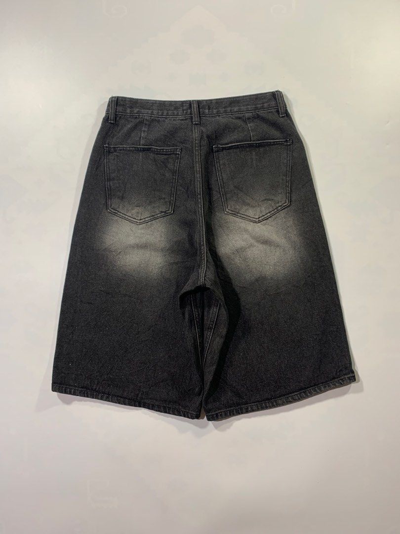 Triple J Washed Baggy Jorts (Category: Shorts) located in Aurora. Submitted by cpr_garments13 (Listing ID 1469533552, Image 3). Description: Models height 5’6 •Waist:31 •Length:24.5 •Leg opening:13 Excellent condition -Heavy x Thick .