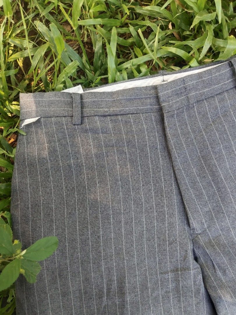 trouser (Category: Trousers) located in Davao. Submitted by aristotlekhld (Listing ID 1469445060, Image 3). Description: good condition size 31 length 39 LO 8.