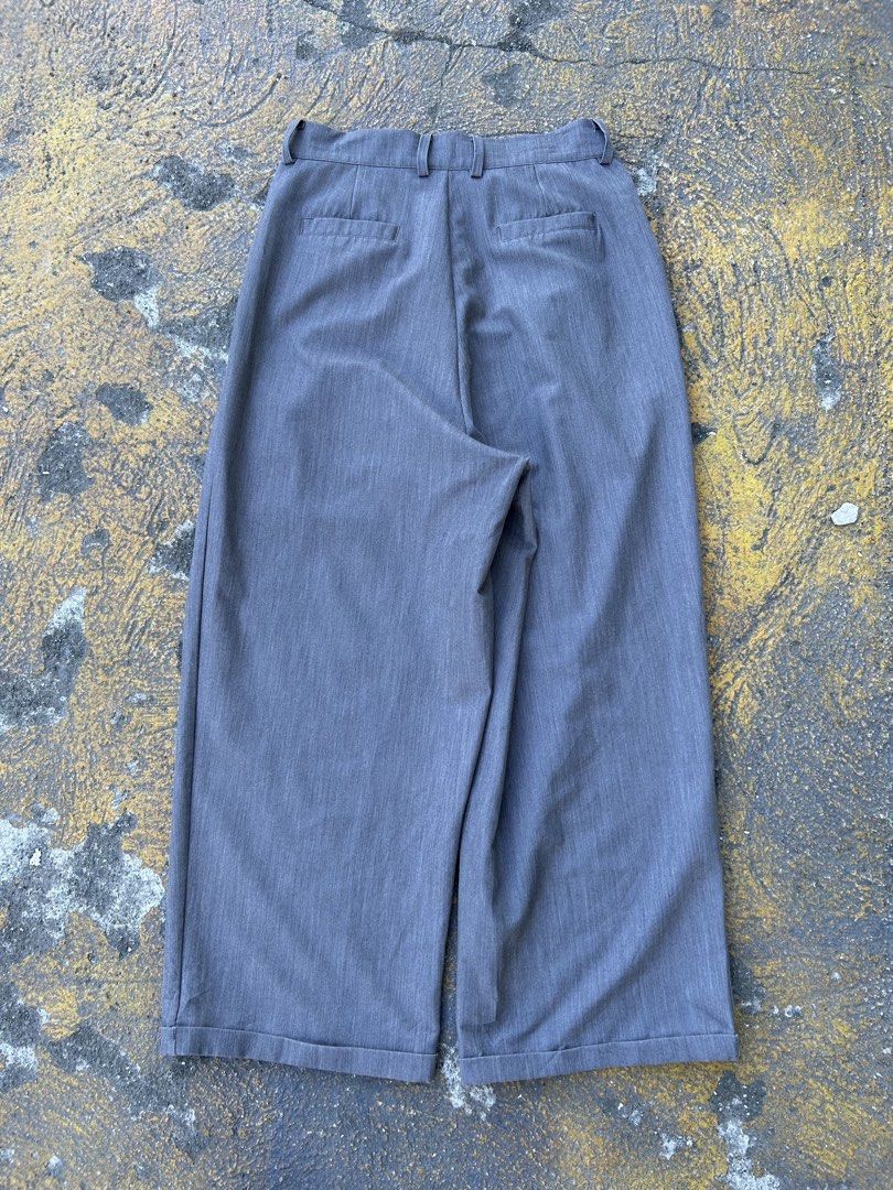 Trouser Pants (Category: Trousers) located in Caloocan City. Submitted by hustlenhunt (Listing ID 1469528753, Image 2). Description: W-30 L-37 Thigh-13 Hem-10 -No Issue -Condition:10/10 •MOP- Gcash/BDO •MOD- JNT/LALAMOVE/MEET-UP 📍North Caloocan.