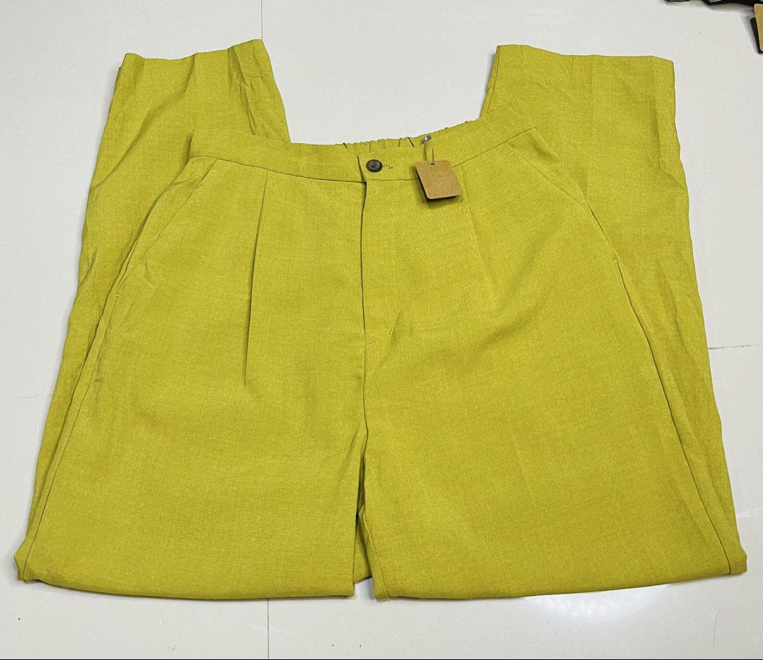 Trouser Pants | Size 26-29 (Category: Jeans) located in Manila. Submitted by bengirlclothing (Listing ID 1469473258, Image 2). Description: - Color: Olive Green - Size: 26-29 inches - Length: 37 inches - UKAY SOURCE / Selected Items - No to Maselan/Maarte sa Ukay.