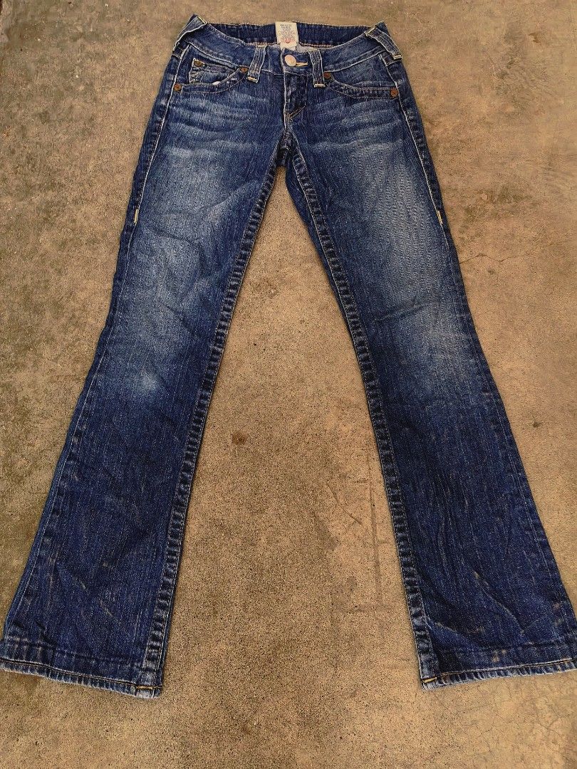 TRUE RELIGION (Category: Activewear) located in Panabo. Submitted by tirexaspo2 (Listing ID 1469464939, Image 1). Description: Size 25-27 Excellent condition No issue Open leg 8 inches.