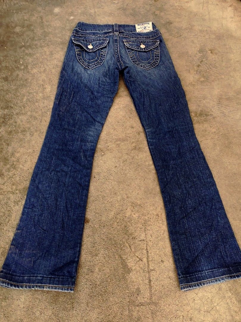TRUE RELIGION (Category: Activewear) located in Panabo. Submitted by tirexaspo2 (Listing ID 1469464939, Image 2). Description: Size 25-27 Excellent condition No issue Open leg 8 inches.