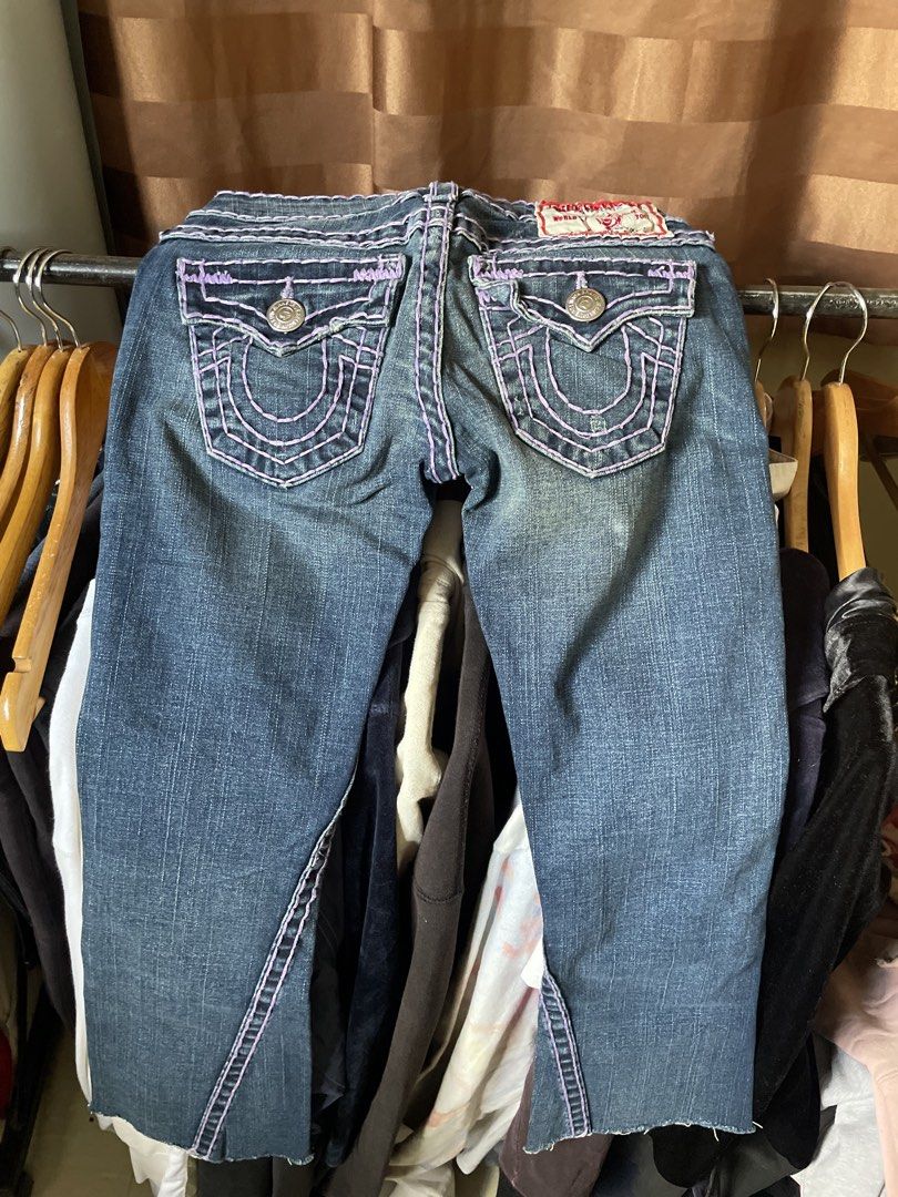 True Religion Joey Super T (Category: Jeans) located in Marikina City. Submitted by kaelnbellecloset (Listing ID 1469413619, Image 2). Description: Cut hem.