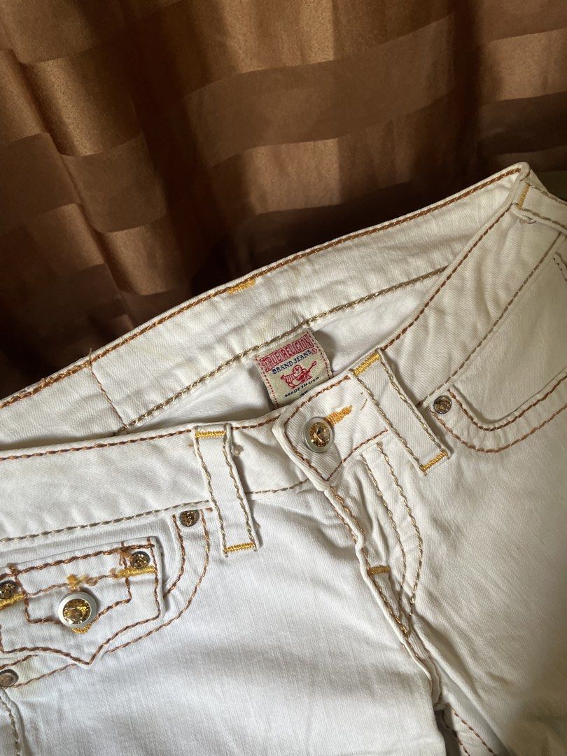 True Religion Straight (Category: Jeans) located in Marikina City. Submitted by kaelnbellecloset (Listing ID 1469413054, Image 3). Description: None.