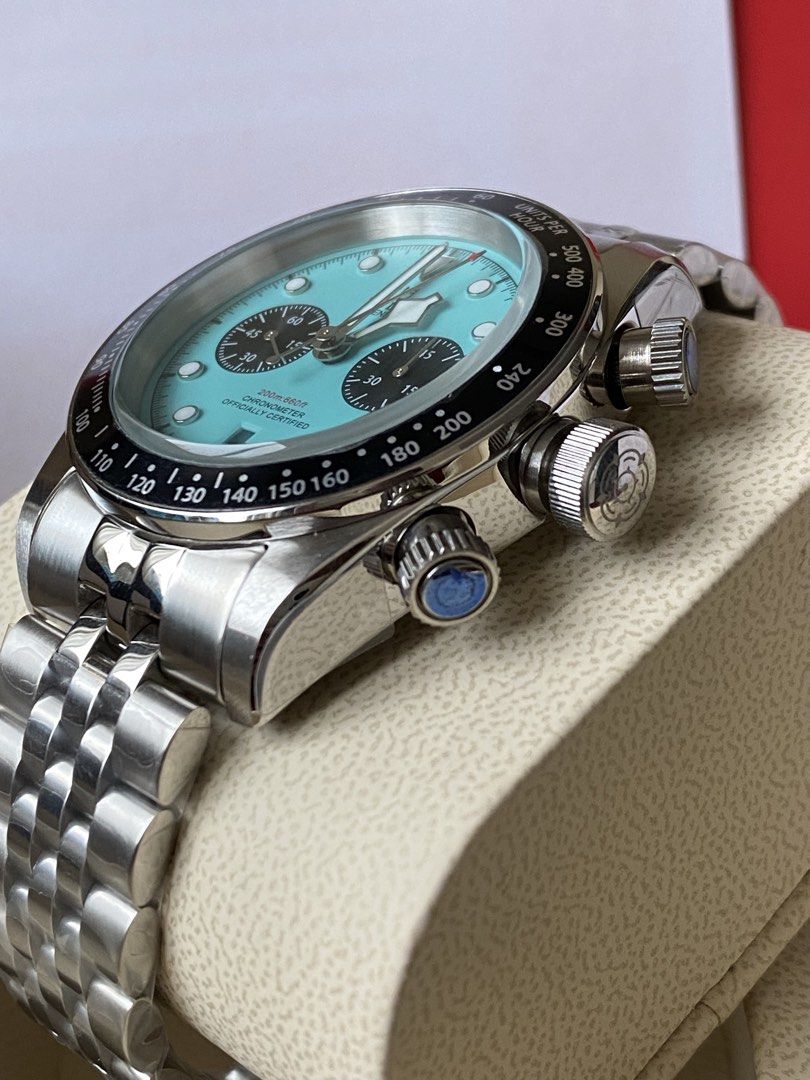 Tu. Dor Chronograph Jubilee Bracelet (Category: Men's Watches) located in San Juan City. Submitted by loveswatches22 (Listing ID 1469467801, Image 1). Description: Onhand Stainless Steel Automatic movement With Complete Inclusion .