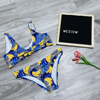 (Category: ) located in . Submitted by lovemyclothes21 (Listing ID 1469497264, Image 1). Description: .