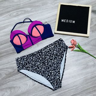 (Category: ) located in . Submitted by lovemyclothes21 (Listing ID 1469497371, Image 1). Description: .