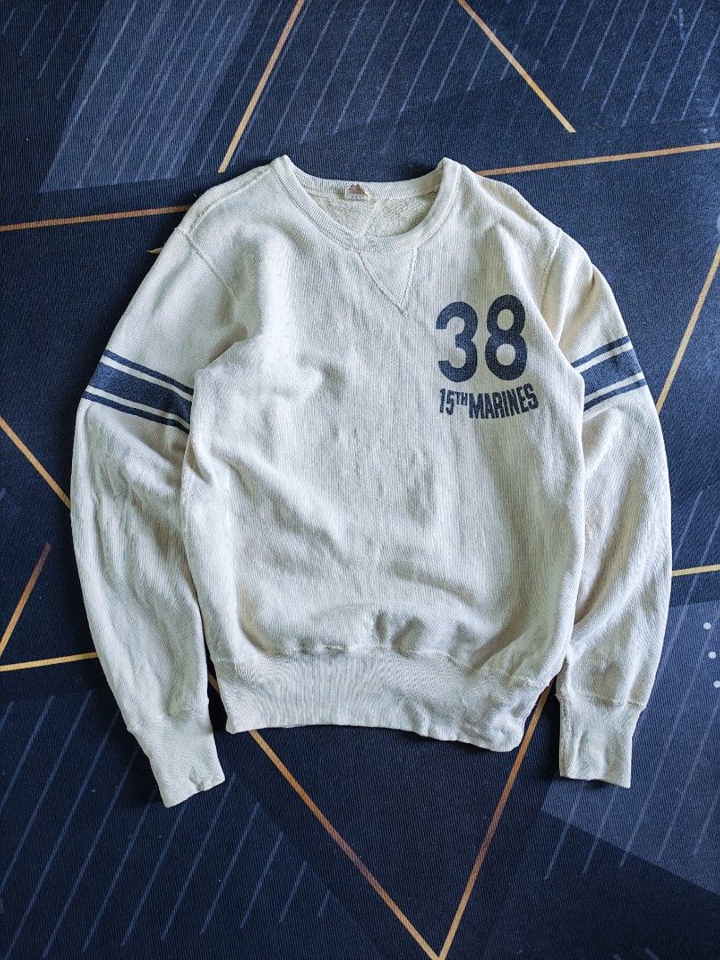 UES double V 15th marines sweatshirt 40s repro (Category: Coats, Jackets and Outerwear) located in Baguio. Submitted by used_clothing2600 (Listing ID 1469453365, Image 1). Description: UES double V 15th marines sweatshirt 40s repro size 2 minor stains verygood condition width 19.5 length 25.5 shoulders 17 sleeve length 25.5 P 2,000.