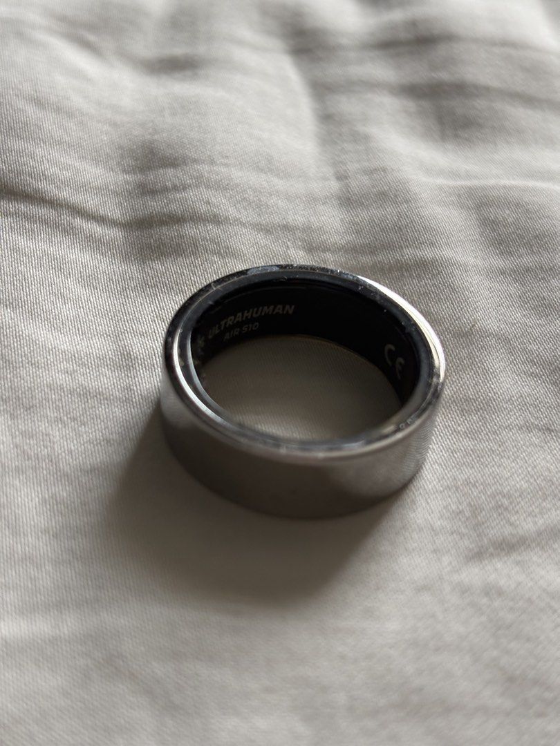 Ultrahuman Air Smart Ring S10 (Category: Wearables & Smart Watches) located in Makati City. Submitted by bravo.26363 (Listing ID 1469505052, Image 1). Description: - Model: Ultrahuman Air Smart Ring (S10) - Color: Silver finish - Features: Comprehensive sleep tracking and daily health metrics monitoring.