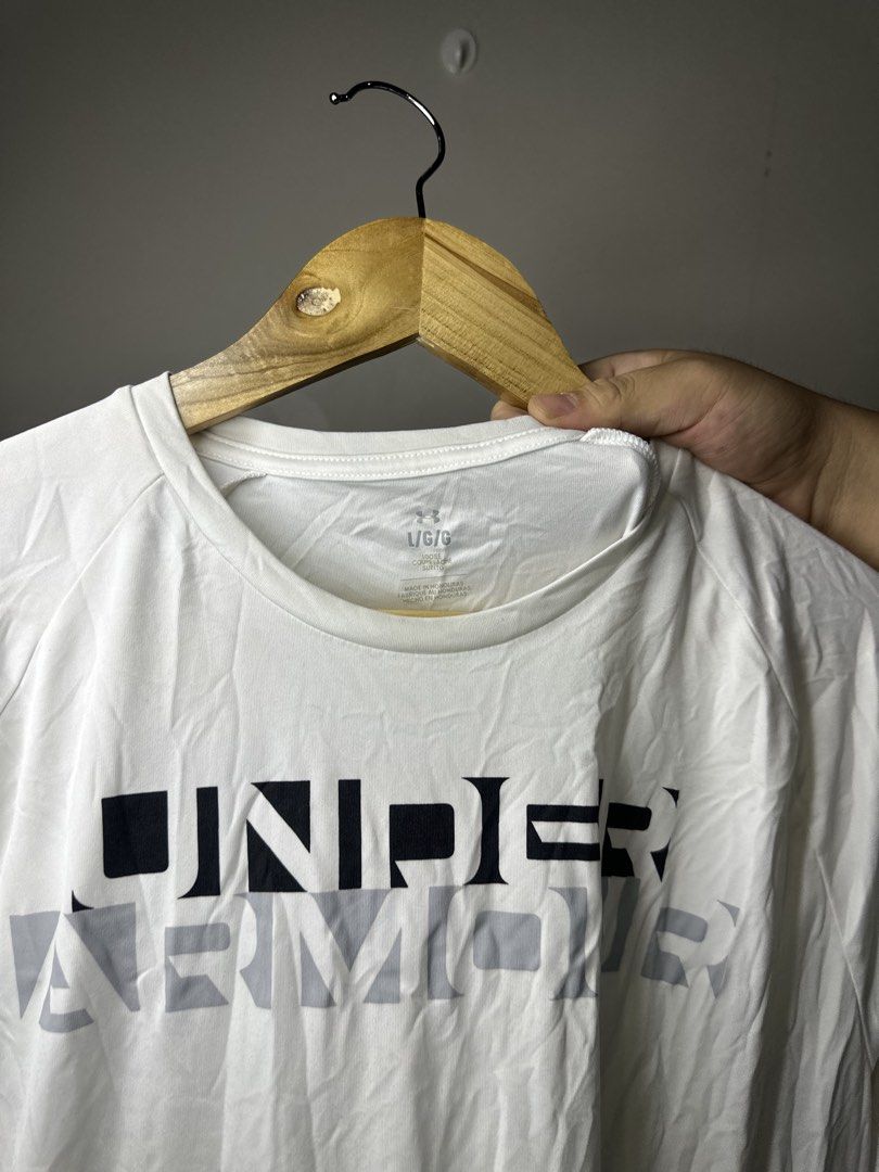 UNDER ARMOUR (Category: Tshirts & Polo Shirts ) located in Molave. Submitted by thriftmate13 (Listing ID 1469475975, Image 2). Description: .