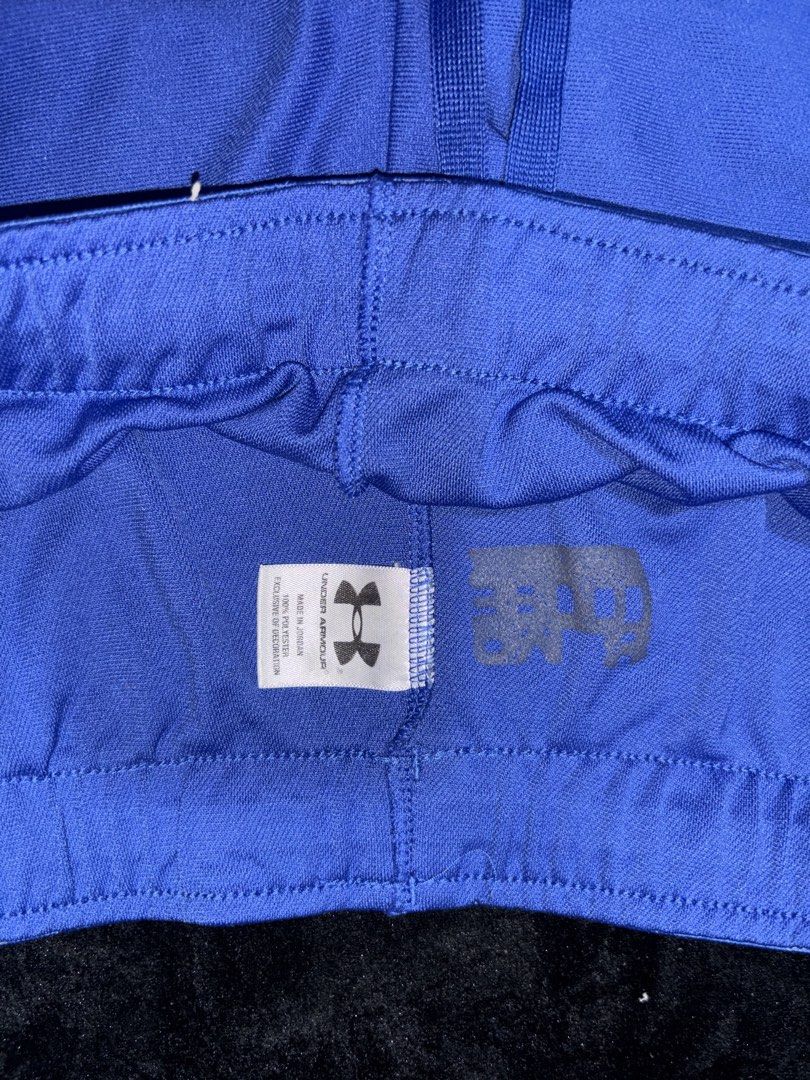 Under Armour Short Blue (Category: Shorts) located in Pasig City. Submitted by swapwithme (Listing ID 1469472098, Image 2). Description: Medium to Large (garterized) No issue.