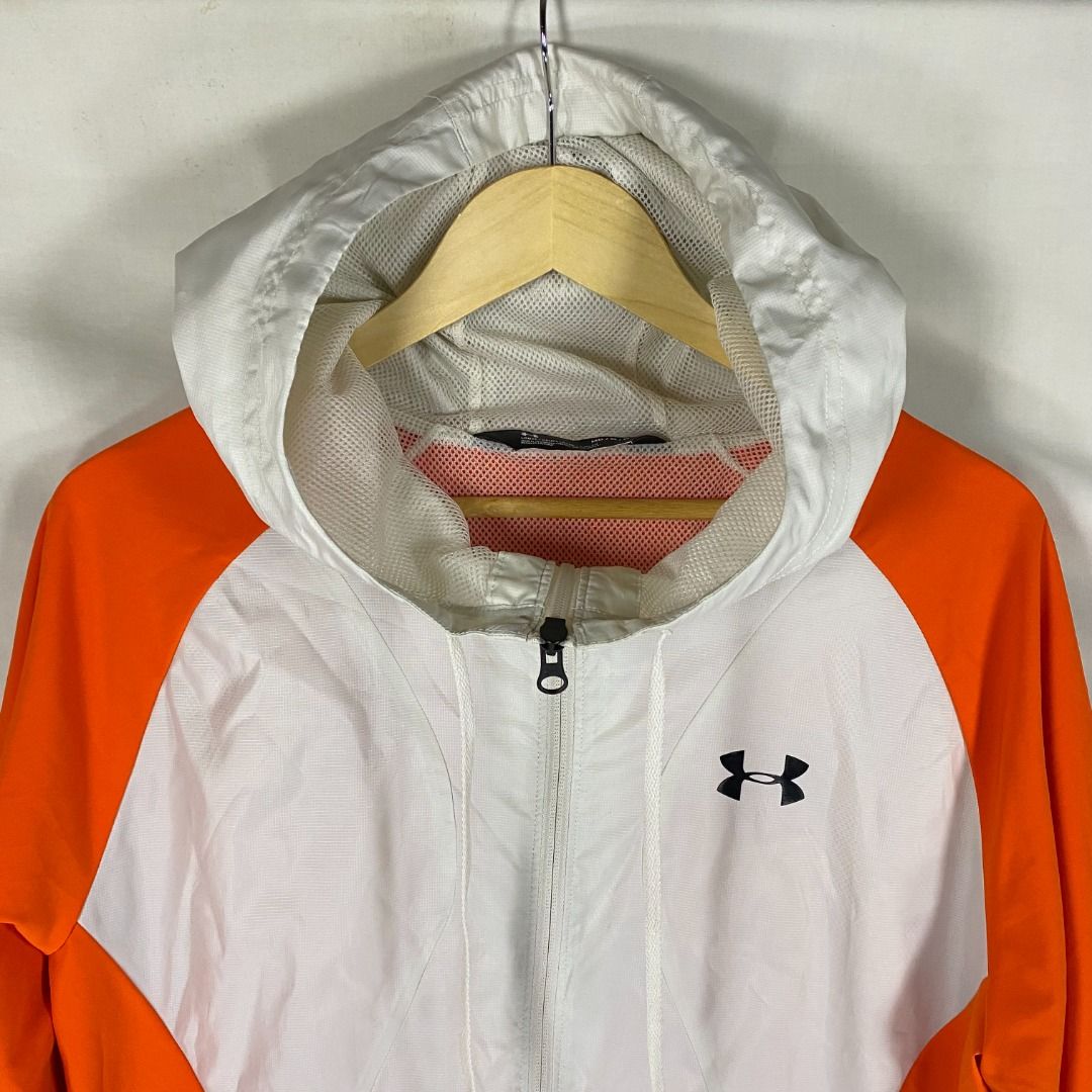 Under Armour Storm Lightweight Windbreaker / Hooded Jacket - Size Medium (Category: Activewear) located in Antipolo. Submitted by canadafindss (Listing ID 1469413710, Image 2). Description: Visit & Follow Canada Finds for more premium thrift, streetwear, vintage, techwear, activewear, and branded finds from Canada 🇨🇦 More items posted regularly: https://www.carousell.ph/u/canadafindss Under Armour Storm Lightweight Windbreaker / Hooded Jacket -