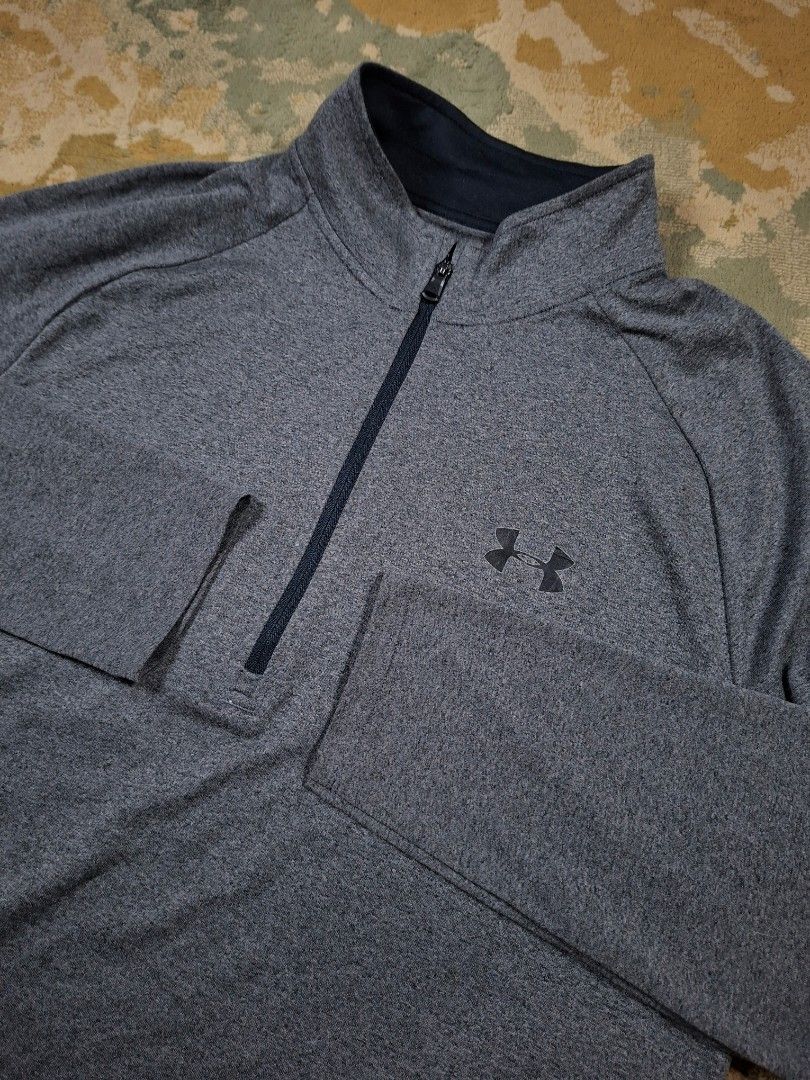 Under Armour tech quarter zip long sleeves (Category: Coats, Jackets and Outerwear) located in Tagaytay City. Submitted by joselito_acosta (Listing ID 1469421906, Image 3). Description: Under Armour tech quarter zip long sleeves In excellent condition No issues 9/10 color rate Large on tag 22.5"×28"-29" Authentic ✅ ✅ ✅ 350+shipping fee only Location: tagaytay Dm to purchase 📩 📩 📩.