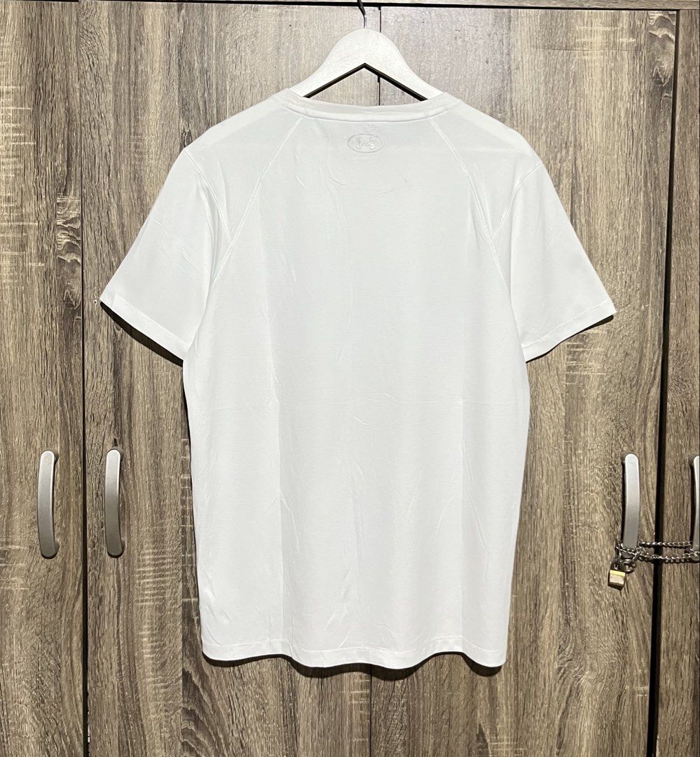UNDER ARMOUR VELOCITY 2.0 TECH SHIRT (Category: Tshirts & Polo Shirts ) located in Dumaguete. Submitted by marc_umbac89 (Listing ID 1469514707, Image 2). Description: UNDER ARMOUR VELOCITY 2.0 SHIRT ₱400 ~Excellent And Brand New Condition ~No Issue Or Flaws ~Complete Tags And Authentic ~100% Polyester Fabric ~Reflective Logo ~Size:Best Fit L-XL ~Length:28.5 Width:21 📌Dumaguete City Negros Oriental ✅Unli Vouch And VC For Legitimacy ‼️DISCLAIMER: 
