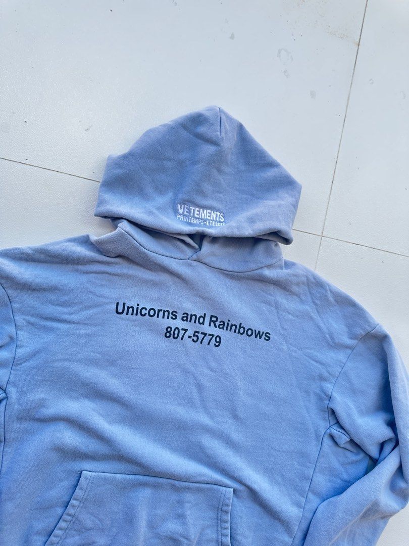 Unicorn hoodie oversize (Category: Hoodies) located in Angeles City. Submitted by royal_vintage_thriftshop (Listing ID 1469447263, Image 3). Description: Name tag ❌ Chest 26, Length 26 No issue .