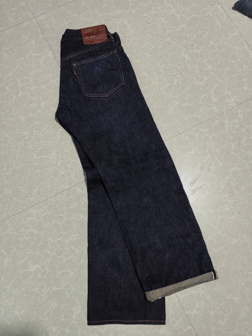 Union made selvedge jeans (Category: Jeans) located in Samal. Submitted by rj_thrift (Listing ID 1469534749, Image 3). Description: Size 28-30x37 leg 9 No issue Excellent condi Crispy condi.