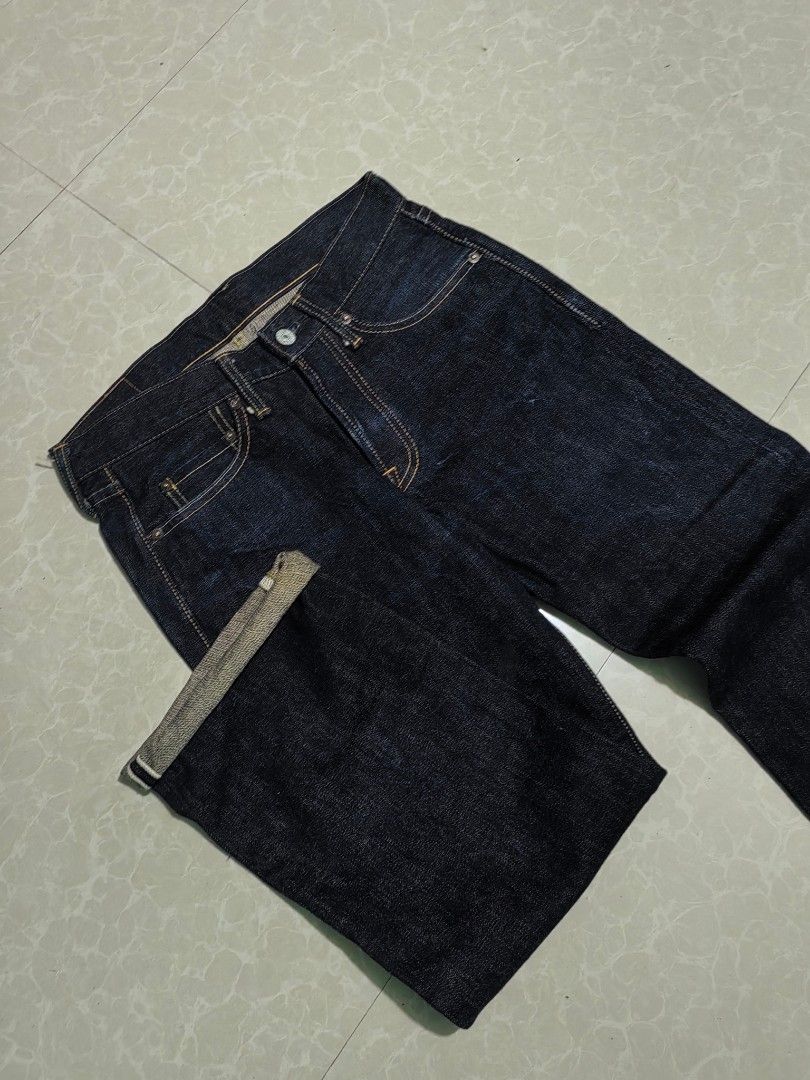 Union made selvedge jeans (Category: Jeans) located in Samal. Submitted by rj_thrift (Listing ID 1469534749, Image 2). Description: Size 28-30x37 leg 9 No issue Excellent condi Crispy condi.