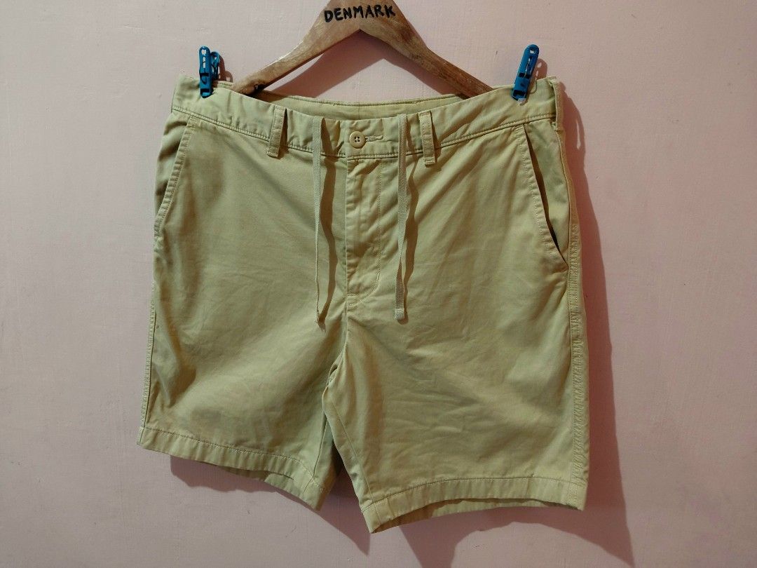 UNIQLO CHINO SHORT (Category: Shorts) located in Bato. Submitted by djuera92 (Listing ID 1469527107, Image 2). Description: UNIQLO CHINO SHORT COLOR: LIGHT MUSTARD GNDA NG KULAY! ✅️WITH DRAWSTRING SIZE M 32-33W LENGTH 19 GOOD AS NEW! CLAIM 500 PM📩📩.