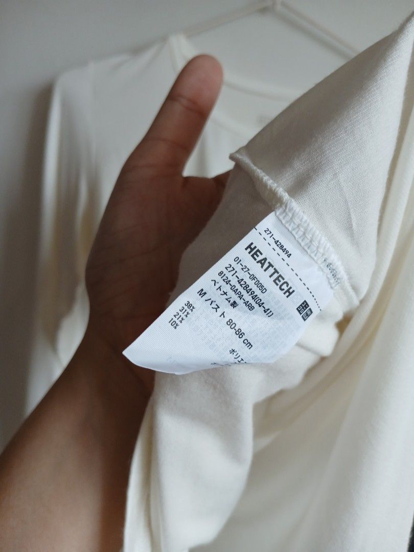 Uniqlo Heattech Regular Longsleeves Bundle Take All MEDIUM (Category: Longsleeves) located in Quezon City. Submitted by hzl_praise (Listing ID 1469426436, Image 3). Description: Uniqlo Heattech Regular Long Sleeves 3 for 450 | MEDIUM Bundle 3 PCS. Uniqlo Heattech Regular Color: Gray, White, Pink (Size: Medium on tag) All Items: No issues, no pinholes, no stains | In good condition | Like new | Steamed Good Fabric Quality Extras: •More details and