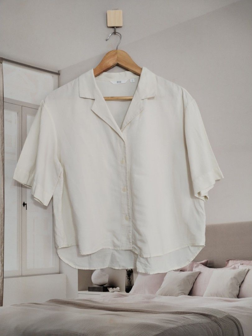 Uniqlo linen blend top (Category: Blouses) located in Lucena. Submitted by styleddsc (Listing ID 1469570317, Image 2). Description: .