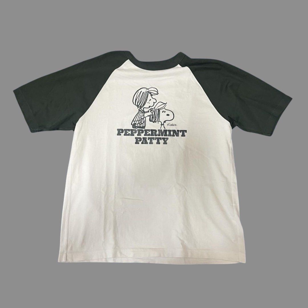 UNIQLO Peanuts Peppermint Patty Tshirt (Category: Tshirts & Polo Shirts ) located in Taguig. Submitted by taylorq16 (Listing ID 1469519919, Image 1). Description: Measurements: 21.5 x 28 Dark green sleeves *No damage or stain! It’s just a shadow in the picture :).