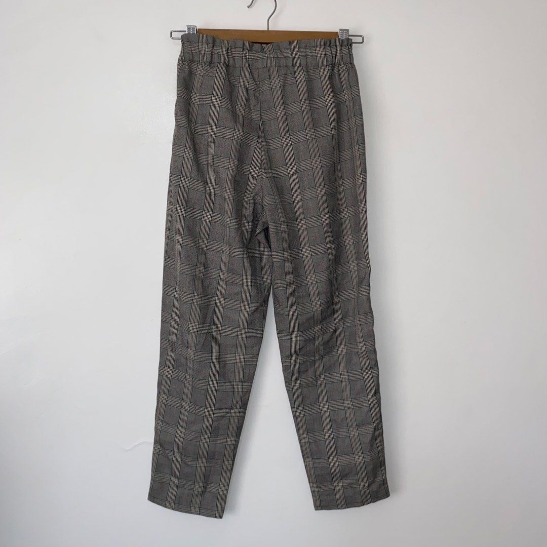 Uniqlo pull on pants (Category: Babies & Kids Fashion) located in San Jose del Monte. Submitted by daintycut (Listing ID 1469413021, Image 3). Description: .