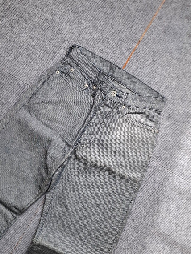 UNIQLO Raw Denim Regular Fit Jeans (Category: Jeans) located in Las Pinas. Submitted by nevergetsold.ph (Listing ID 1469484161, Image 3). Description: UNIQLO Raw Denim Regular Fit Jeans Dimentions (inches) Waist: 26 Length: 41 Thigh: 11.5 Hem: 7.5 Issues: none.